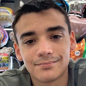 Meet your Posher, Jonathan